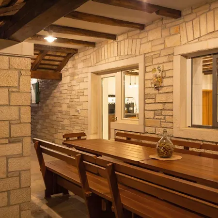Villa Rustic Kave With Wellness In