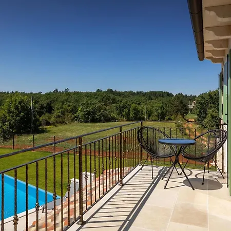 Rustic Kave With Wellness In Villa Groznjan