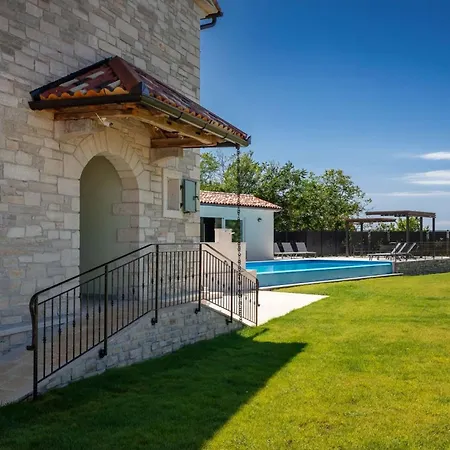 Villa Rustic Kave With Wellness In