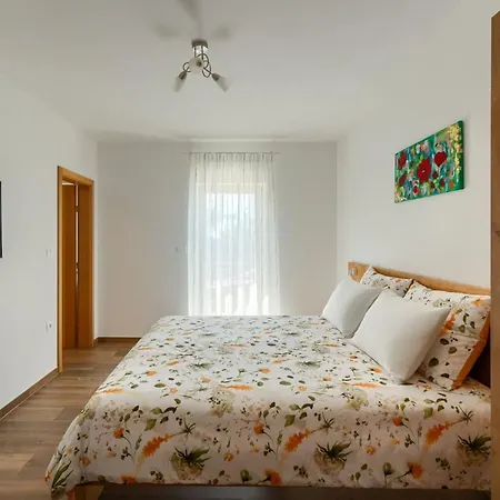 Villa Rustic Kave With Wellness In Groznjan