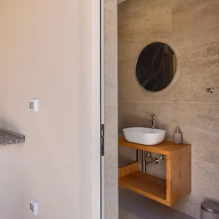 Rustic Kave With Wellness In *