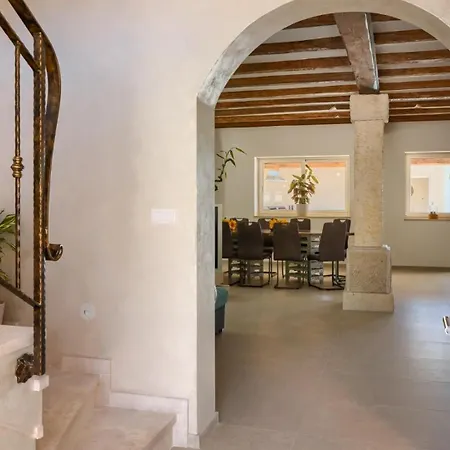 Villa Rustic Kave With Wellness In