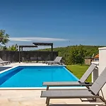Villa Rustic Kave With Wellness In