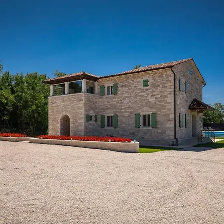 Rustic Kave With Wellness In *