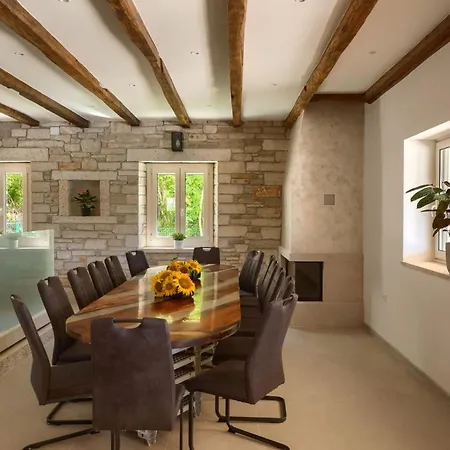 Rustic Kave With Wellness In Grožnjan