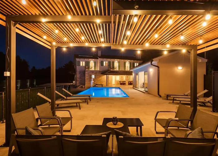 Rustic Kave With Wellness In