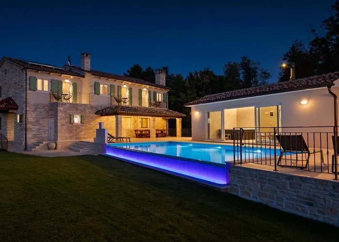 Villa Rustic Kave With Wellness In Grožnjan