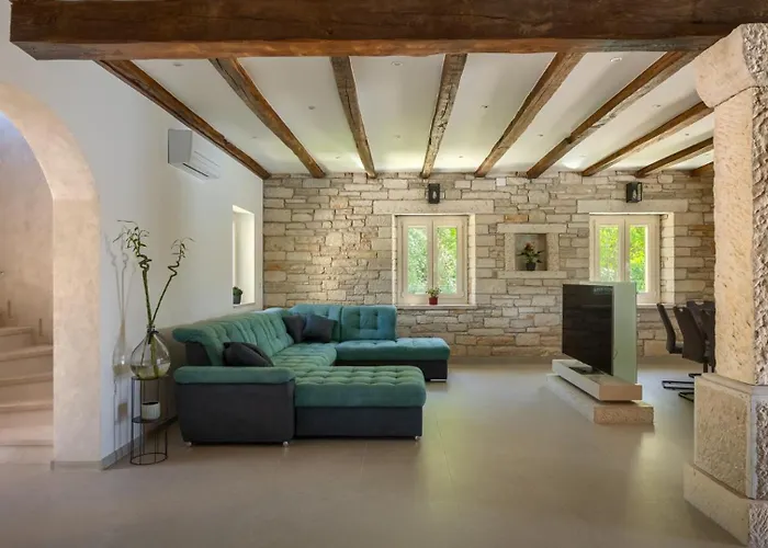 Villa Rustic Kave With Wellness In