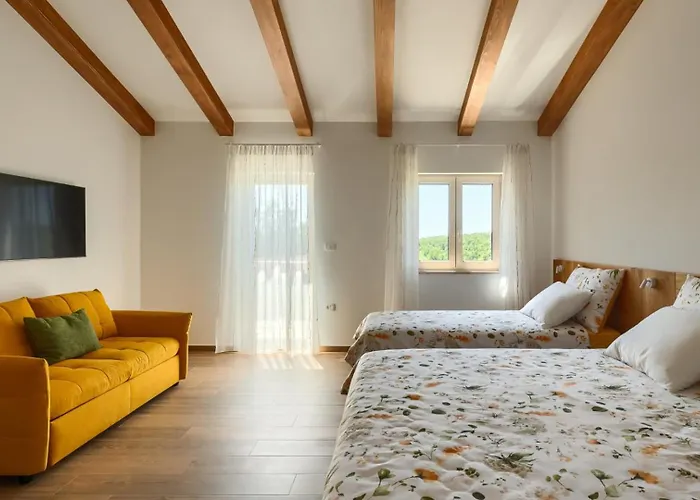 Villa Rustic Kave With Wellness In