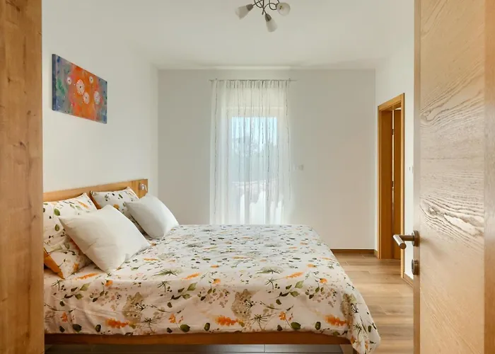 Villa Rustic Kave With Wellness In Grožnjan